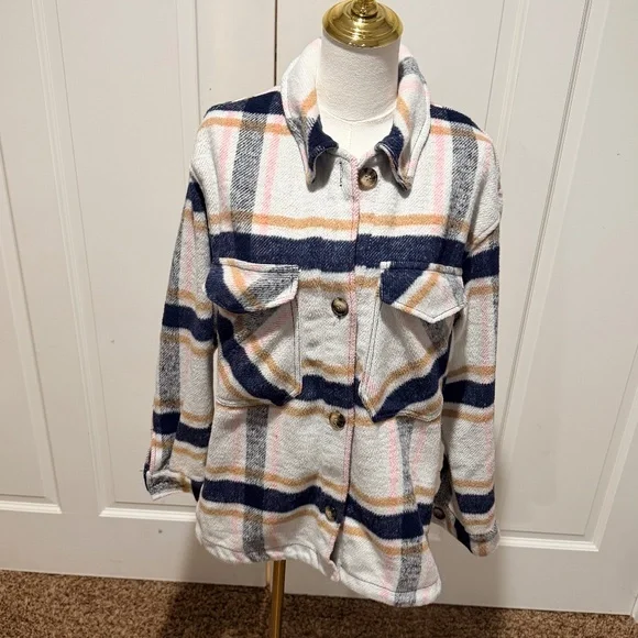 Ashley By 26 Outerwear Plaid Shacket Jacket - Picture 5 of 11